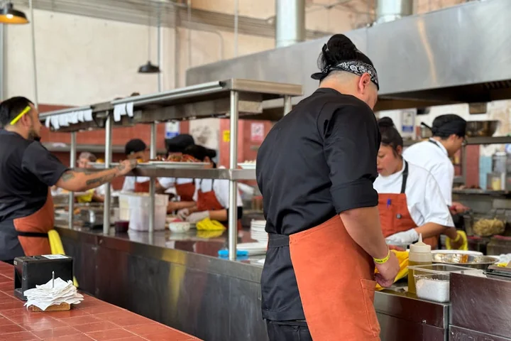 Wałkownice do ciasta – zastosowanie w piekarniach i cukierniach