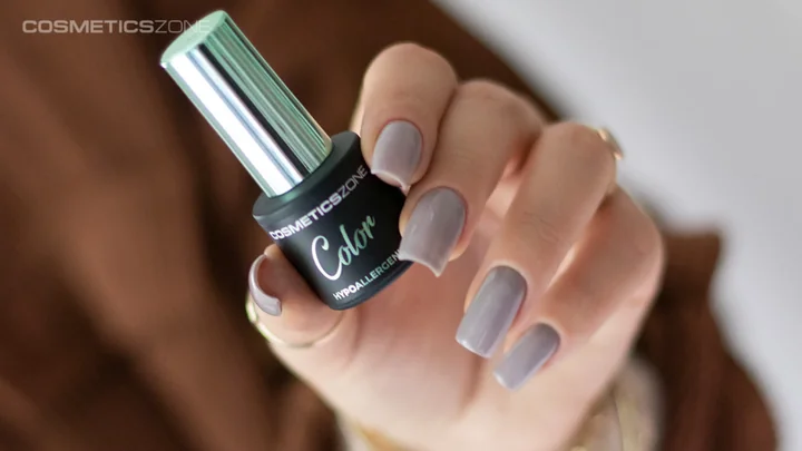 Topy z delikatnej linii mają oznaczenie “hypoallergic”