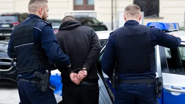 Groźby przy remizie i atak na byłą partnerkę. 41-latek w areszcie