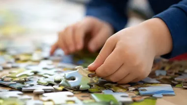 Planszówki, puzzle i rebusy połączyły dzieci w Ostrowie Wielkopolskim