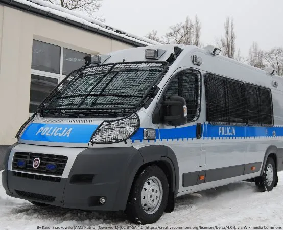 Policjanci z Ostrowa kontrolują prędkość na drogach w ramach akcji 