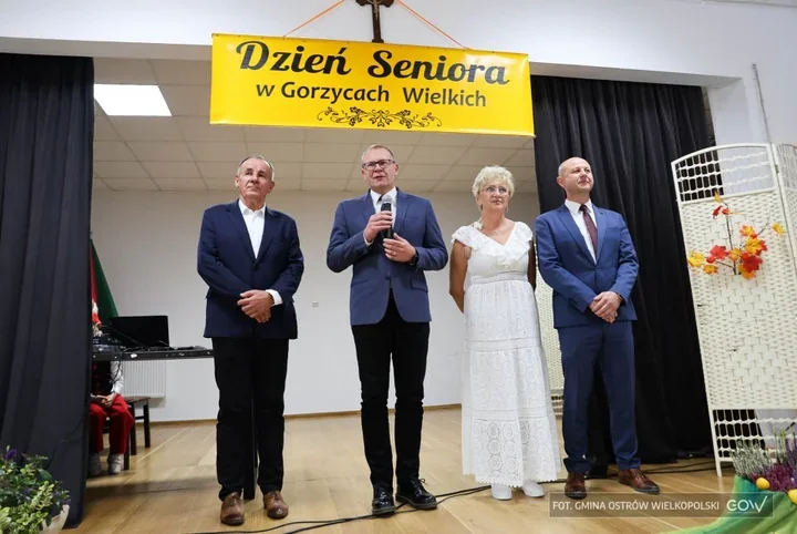 Ponad setka seniorów spotkała się w Gorzycach. Były tańce i wspólna zabawa
