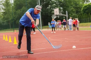 Seniorzy walczyli na stadionie w Lewkowie – Pleszew zgarnął zwycięstwo