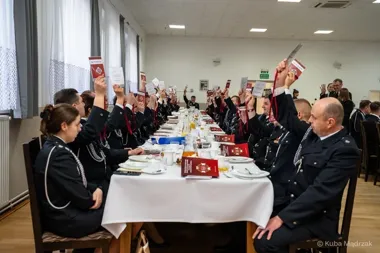 Strażacy przekazali sztandar po kadencji pełnej wyjazdów i nowych remiz