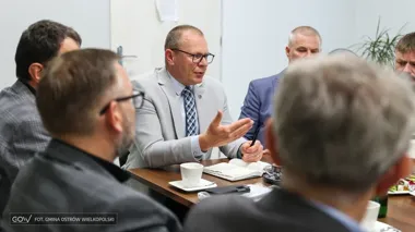 Samorządy w Ostrowskiem liczą sprzęt i szykują wspólny plan na kryzys