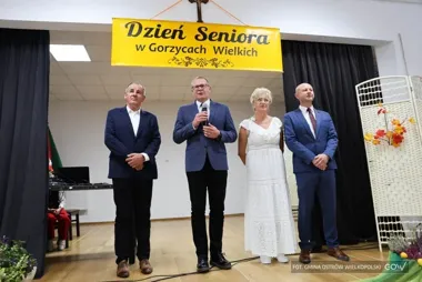 Ponad setka seniorów spotkała się w Gorzycach. Były tańce i wspólna zabawa