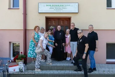 Krypty, muzyka i spartakiada. Seniorzy z Lwówka Śląskiego poznali gminę