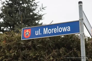 Nowy odcinek Morelowej – równa nawierzchnia i kanalizacja poprawiają dojazd