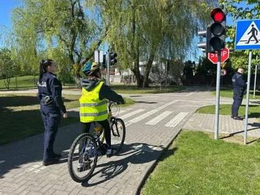 Uczniowie z Ostrowa Wlkp. przeszli tor, test i pierwszą pomoc