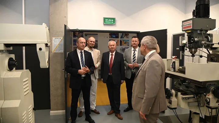 CKZ już działa, a Powiat Ostrowski szykuje kolejny krok