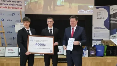 Młodzi elektronicy z Ostrowa pokazali, jak technika rozwiązuje codzienne problemy